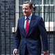 Illustration for article titled David Cameron Sings Himself Off After Announcing His Resignation